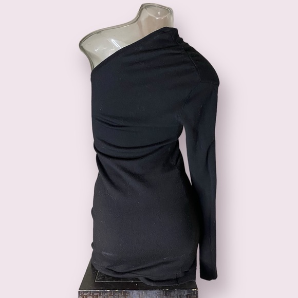 Italian wool one sleeved black bodycon sweater top - Picture 6 of 7